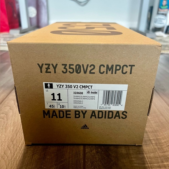 Men’s Yeezy Boost 350 V2 CMPCT Panda